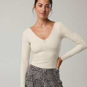 Offline by aerie real me Xtra rib open v-neck t-shirt